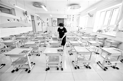 北京40萬中小學(xué)生今日返校 學(xué)校錄制校園生活教程