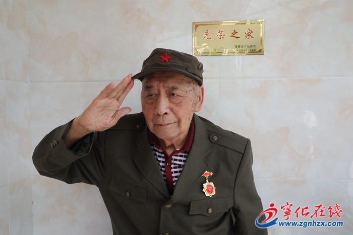 【風(fēng)展紅旗如畫】頭嵌彈片的功臣