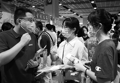 大學專業該怎么選?聽聽這些專業選擇故事,或許能給你啟發