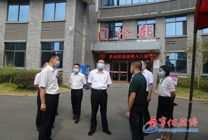 縣領(lǐng)導(dǎo)開展節(jié)日疫情防控、安全生產(chǎn)和市場供應(yīng)工作調(diào)研