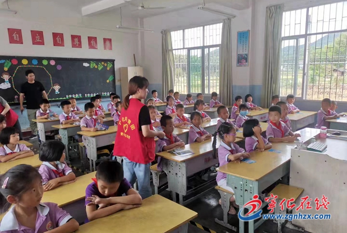 寧化各鄉(xiāng)鎮(zhèn)開展反邪教月活動(dòng)