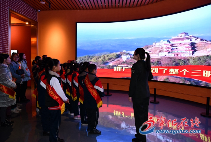 寧化縣實(shí)驗(yàn)小學(xué)與寧化縣革命紀(jì)念館舉行館校合作簽約儀式