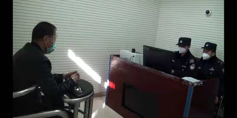 一男子在進(jìn)京高鐵上吸煙打傷乘警被刑拘