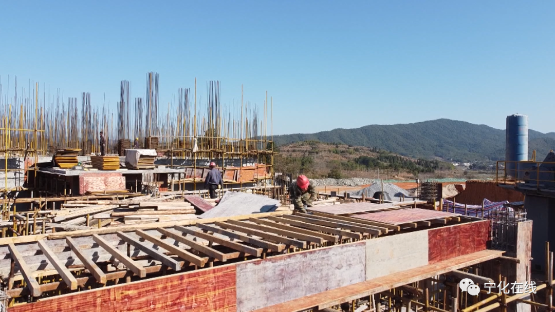 【產(chǎn)業(yè)突破年】贊！寧化湖村鎮(zhèn)項目建設(shè)施工忙!