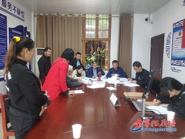 【滿意在三明】寧化城南鎮:易地扶貧搬遷不動產權登記“上門服務”