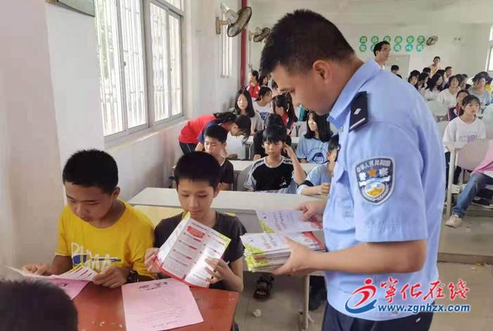 【我為群眾辦實事】淮土鎮：綜治宣傳進校園