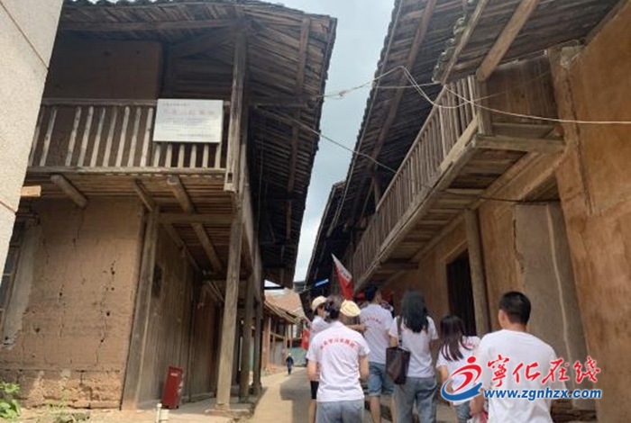 泉州師范學(xué)院黨史學(xué)習(xí)實踐團(tuán)在寧開展暑期紅色社會實踐