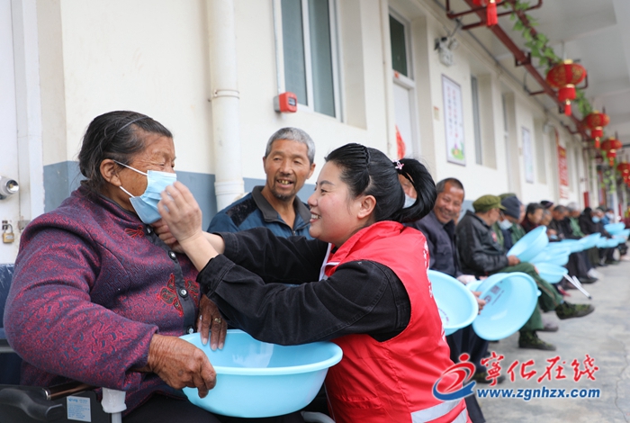 張銀珠:奔跑在公益路上