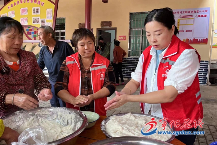 寧化淮土:“糍”石聚攏老人心