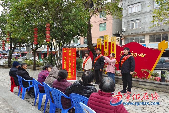 泉上鎮：“志愿紅”扮靚文明鄉風