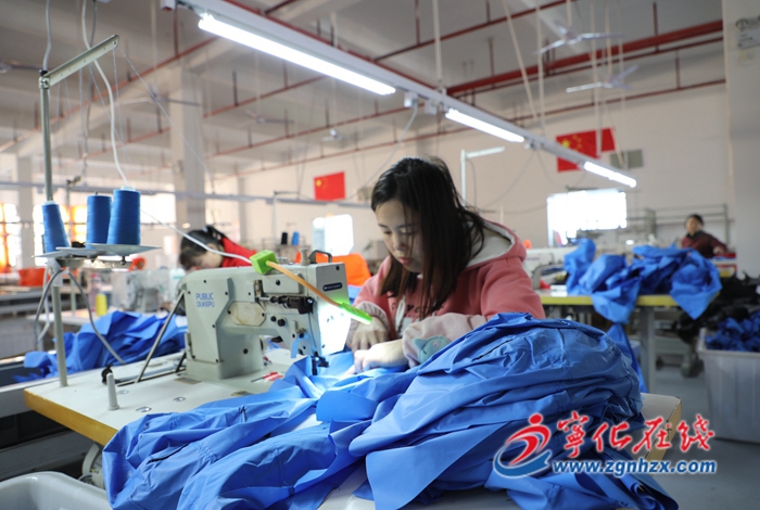 寧化：戶外運(yùn)動(dòng)服暢銷歐美