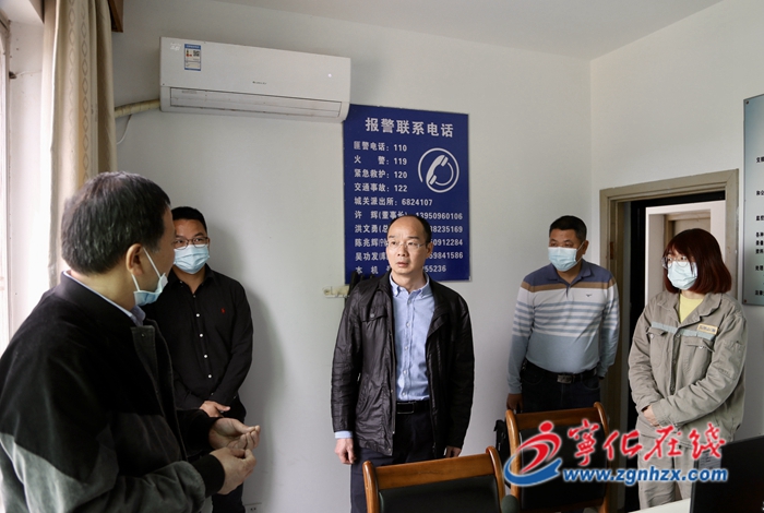 縣領(lǐng)導(dǎo)開展交通物流商貿(mào)、民生社會(huì)事業(yè)攻堅(jiān)組和安全生產(chǎn)工作調(diào)研