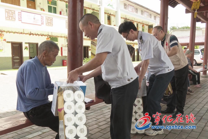 大愛三明|寧化：情滿敬老院 清涼度“三伏”