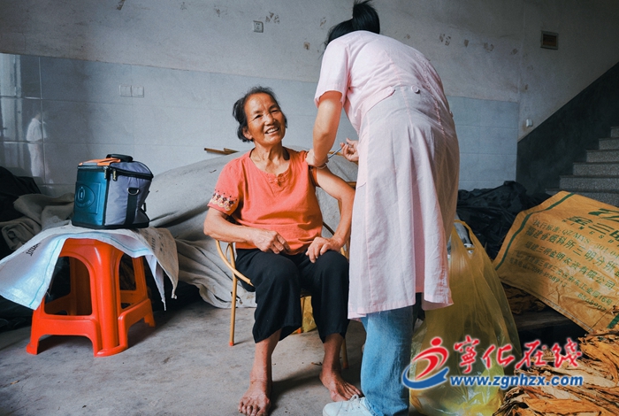 “送苗”上門,寧化縣石壁鎮(zhèn)精準(zhǔn)服務(wù)暖人心