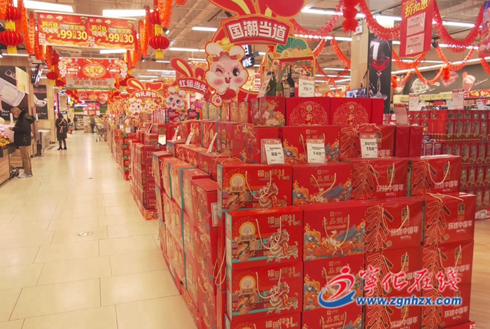 寧化:逛市場買年貨 “福氣”氛圍迎新年