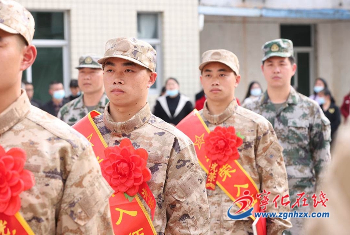 寧化：雙胞胎兄弟齊上陣 參軍報國共圓夢