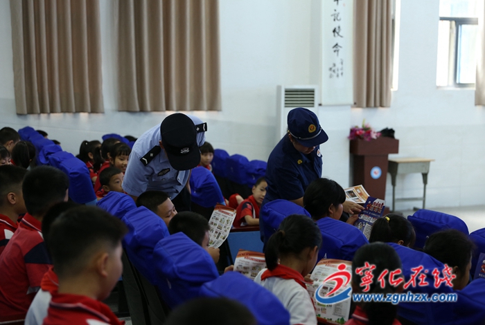 寧化城南鎮(zhèn):“護(hù)航開學(xué)季 安全進(jìn)校園”主題宣傳活動