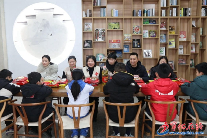 寧化縣紅十字會(huì)：新春慰問暖人心