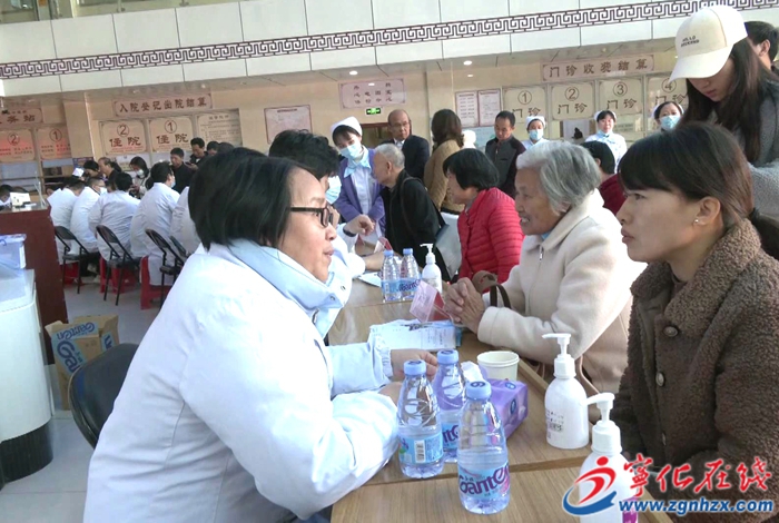 上海嘉定區(qū)醫(yī)療專家團(tuán)隊來寧化開展大型義診活動
