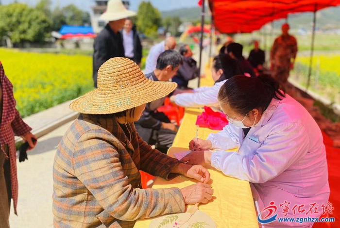福籽同心愛中華!寧化縣泉永畬族村開展“鑄牢中華民族共同體意識” 主題宣傳月活動