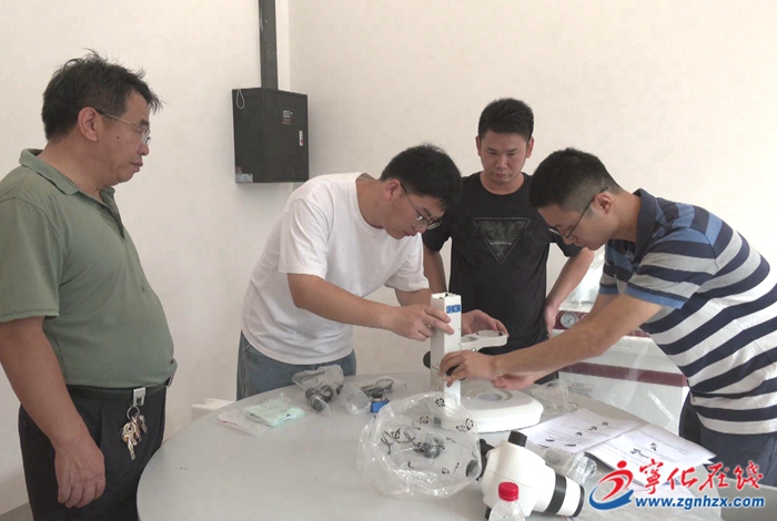 福建農(nóng)林大學(xué)來(lái)寧考察河龍貢米產(chǎn)業(yè)發(fā)展