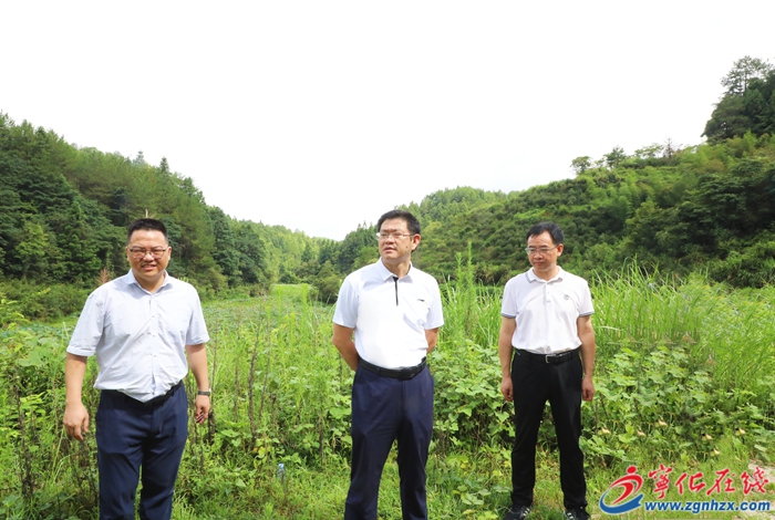寧化縣領(lǐng)導(dǎo)開(kāi)展生態(tài)環(huán)保、河湖長(zhǎng)制工作調(diào)研