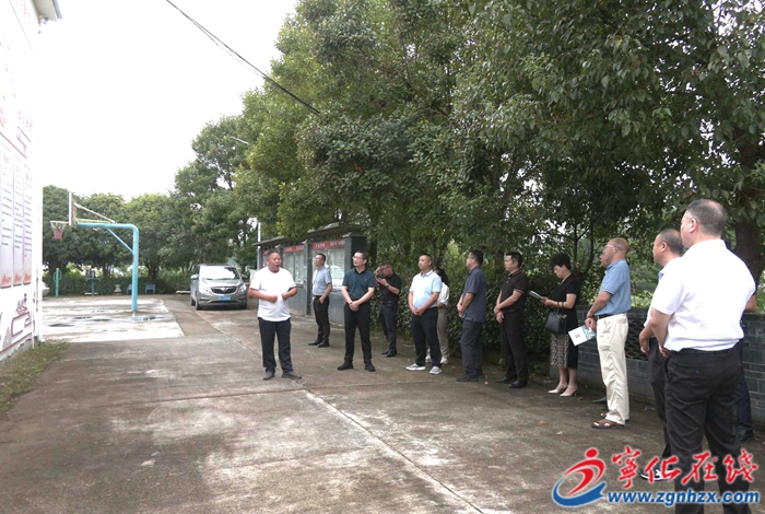 三明市“發(fā)揮村規(guī)民約作用,提升基層治理水平”現(xiàn)場推進(jìn)會走進(jìn)淮土鎮(zhèn)團(tuán)結(jié)村