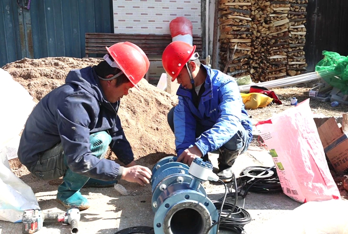 寧化曹坊：加快安全飲用水提升改造增收項目建設