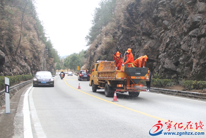 寧化 迎寒而戰(zhàn)護坦途 預(yù)防性養(yǎng)護正當時