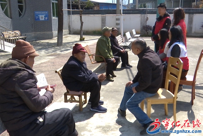 湖村鎮：志愿者走進敬老院及困難家庭開展慰問活動