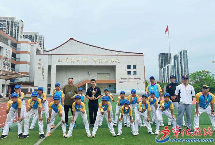 寧化棒球少年，棒棒的