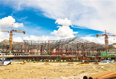 拉薩貢嘎機(jī)場(chǎng)新航站樓封頂