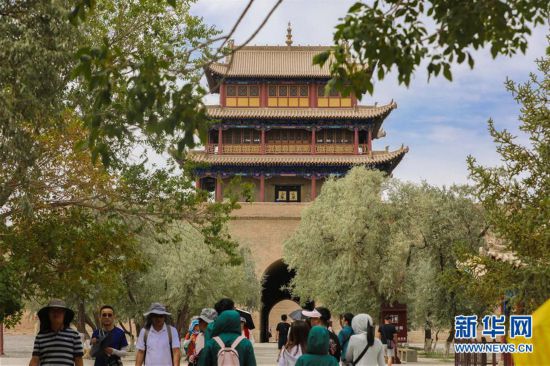 甘肅嘉峪關：暑期旅游熱