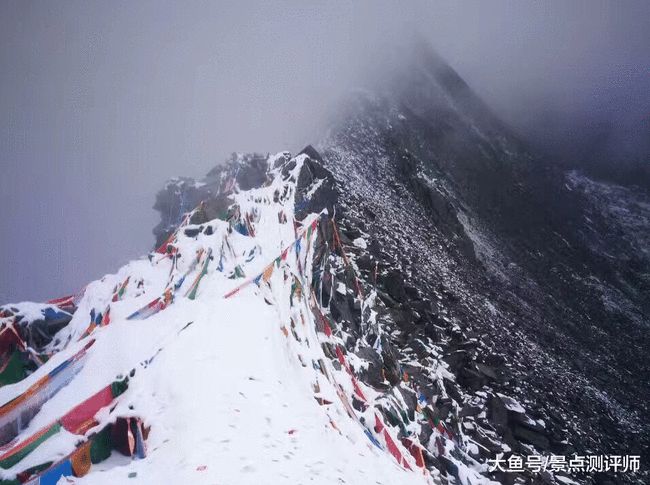 國內神秘的景區,游客需要持身份證進入景區內玩耍,充滿神秘色彩